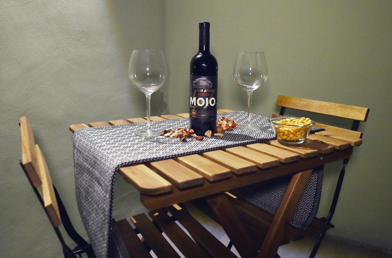Maschio Angioino - *